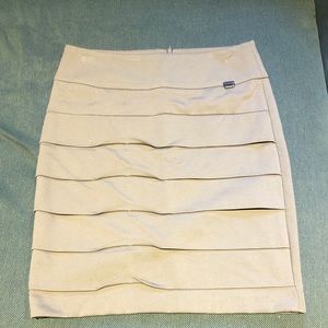 Ribbed beige São Paulo skirt, like new
